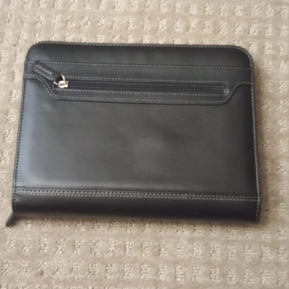 Franklin Covey Black Office Binder